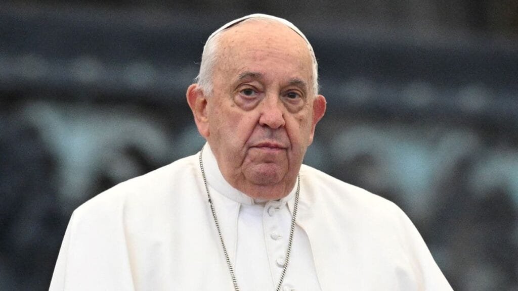Pope set to leave hospital after longest stay