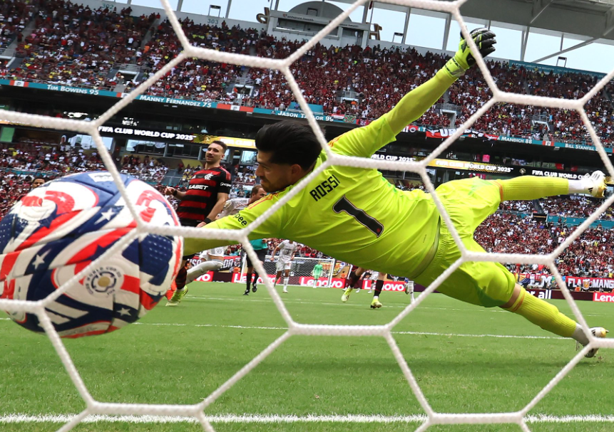 Bayern Wins Flamengo with 4–2 to Reach Club WC Quarter Final
