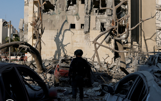 21 Hong Kong Residents Seek Help in Israel and Iran