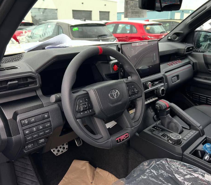 2025 Toyota 4Runner Design, Powerful Hybrid Off-Road Adventure