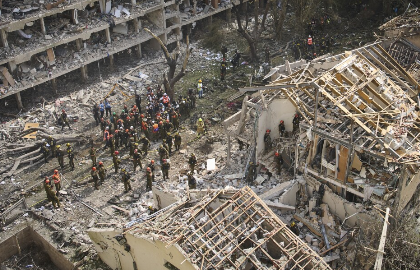 Iran Launches Missile Strikes on Tel Aviv, Causing Huge Damage