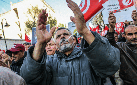Tunisians call for the fall of authoritarian regime