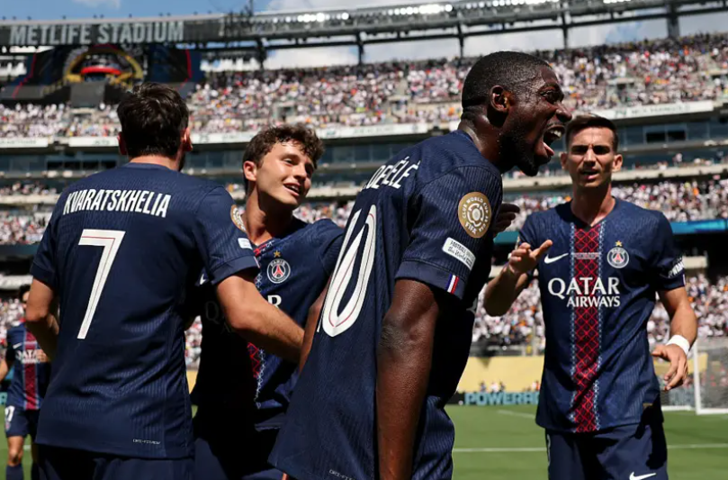 PSG with Early 3 Goals in the First Half