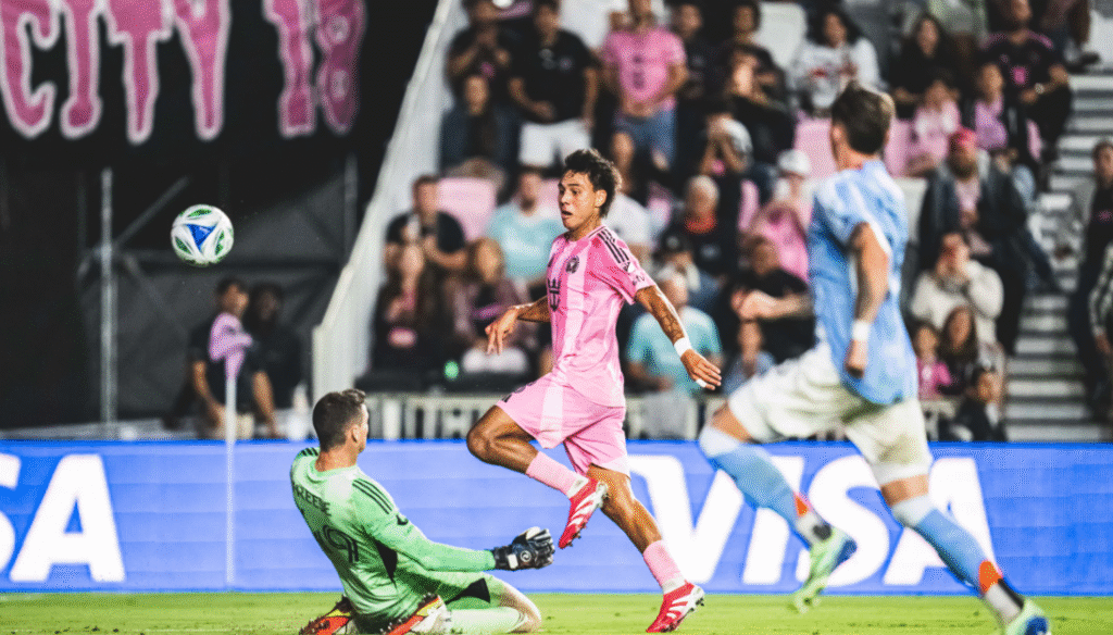 Segovia’s First Goal Opens the Scoring in a Tight Game