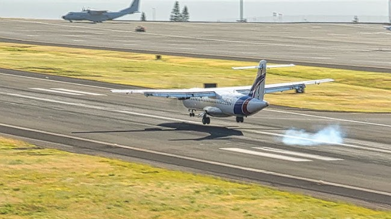 Plane Buffeted by Strong Winds at Madeira Airport