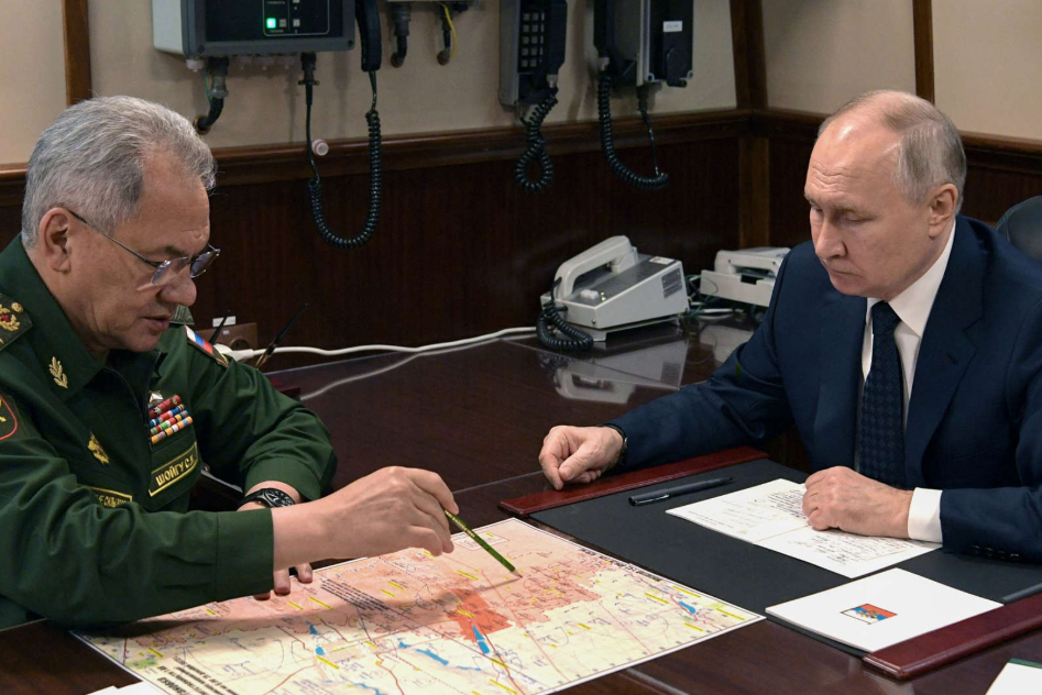 Ukraine Hits Russia’s Key Military Sites in a Big Attack