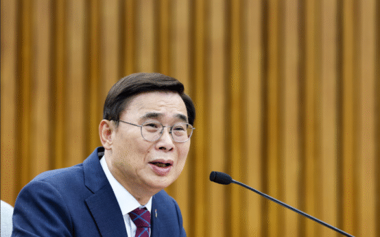 Seoul ends its broadcasts to Pyongyang