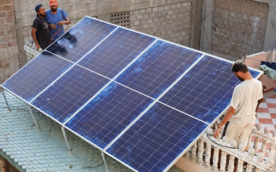 Solar Surge Strains Pakistan’s National Power Grid