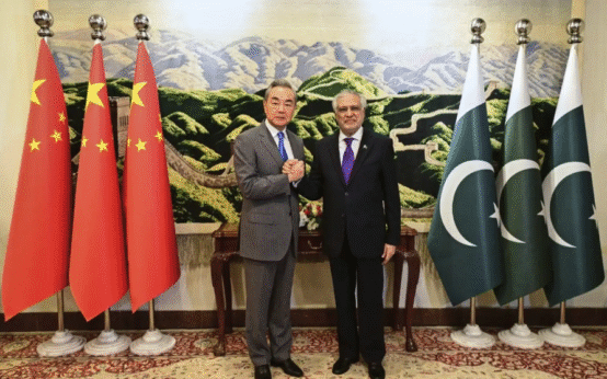 Pakistan Urged to Speed Up Shift Toward a New Economy