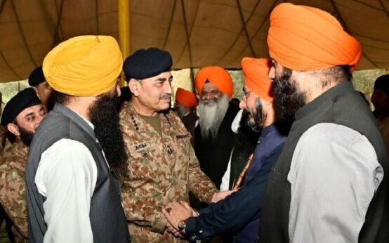 Sikh Leader hails Army Chief's swift action at Kartarpur