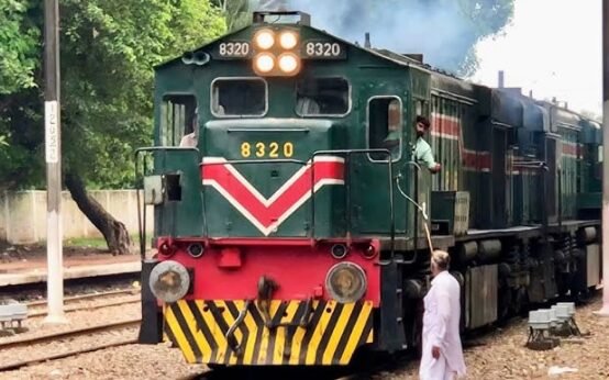 Punjab Railways Launches 40km Green Corridor in Lahore