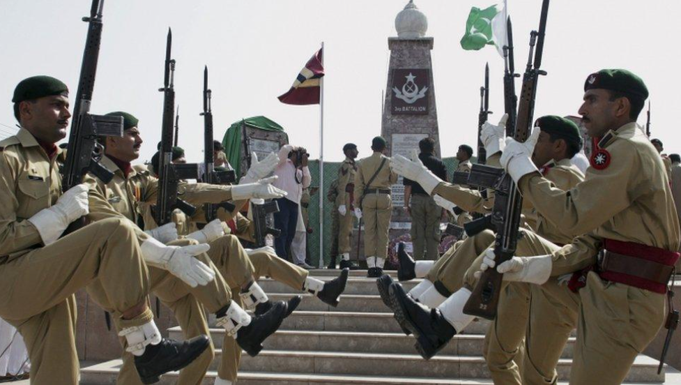 Pakistan’s Army Chief Issues a Harsh Warning