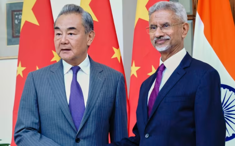 Direct flights between India and China return after four years