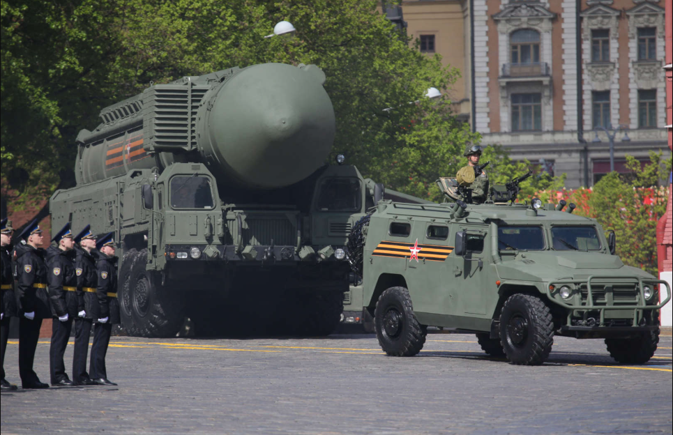 Russia and the United States dominate the global nuclear weapons stockpile