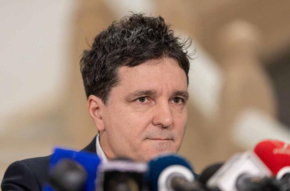 Addressing Challenges Faced by Romanian Diaspora Communities in Europe Nicusor Dan Romanians