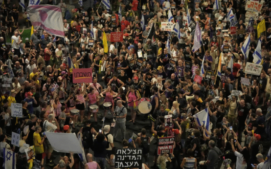 Israel prepares to move Palestinians to southern Gaza