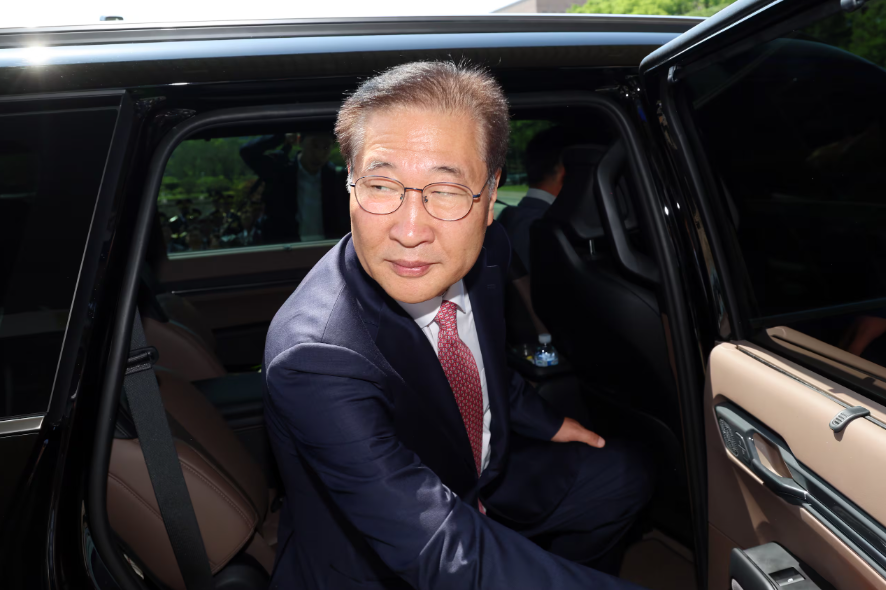 Ex-Justice Minister Park Faces 13-Hour Insurrection Probe