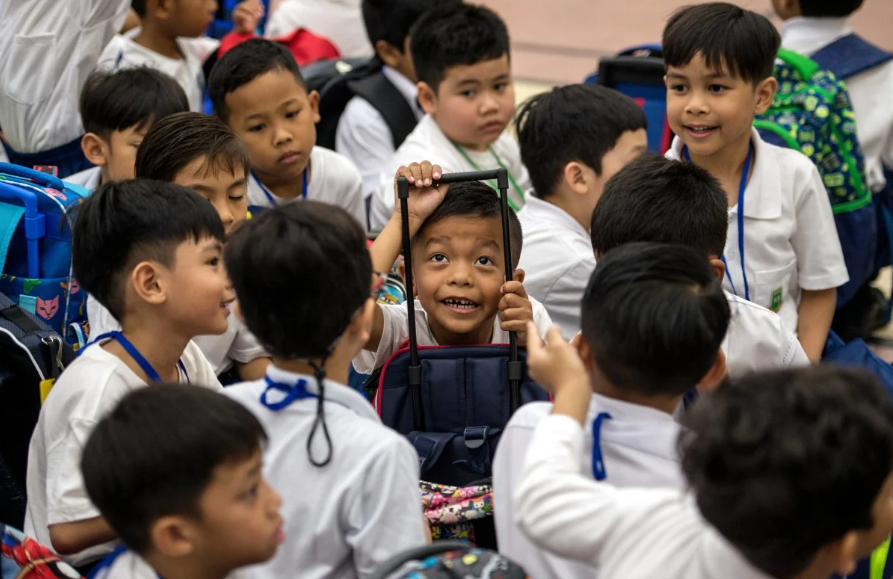 New language offerings: Lao joins foreign language list in Vietnamese schools