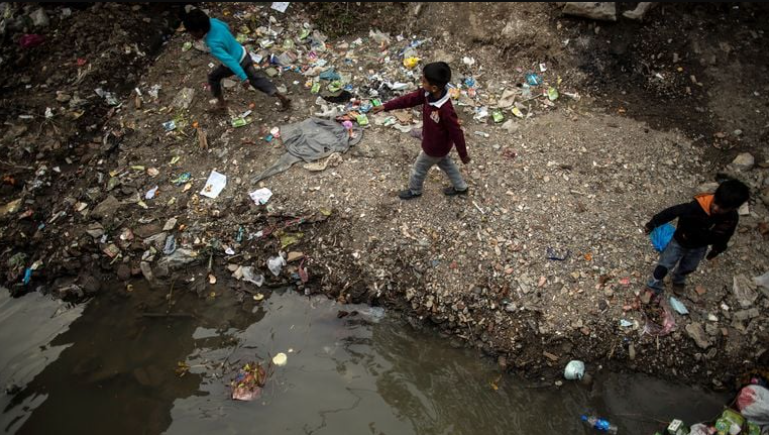How Economic Shocks Reversed Poverty Reduction Gains in Pakistan