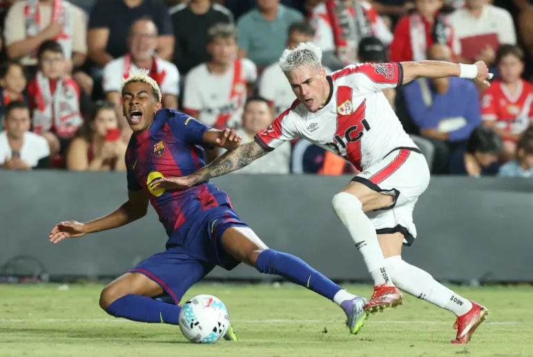 Lamine Yamal Scores Penalty to Lead Barcelona at First Half