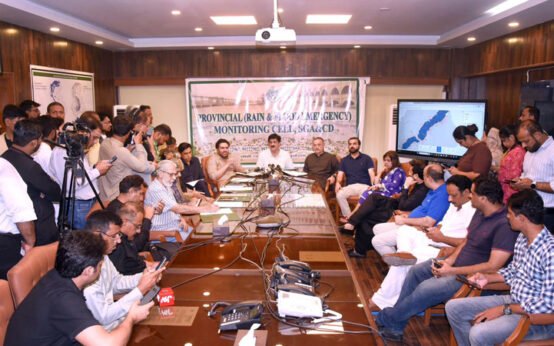 Peak of Indus flood delayed, now expected at Guddu tomorrow: CM