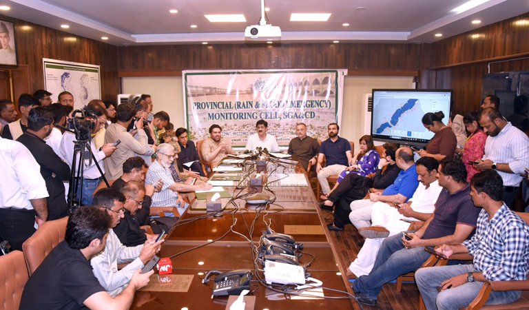 Peak of Indus flood delayed, now expected at Guddu tomorrow: CM