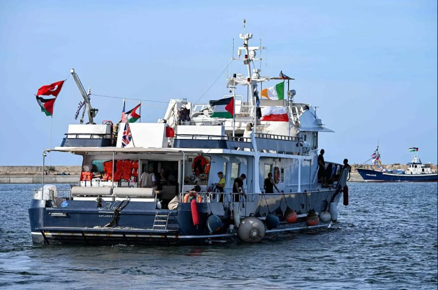 Italy sends naval vessel to help Gaza aid flotilla