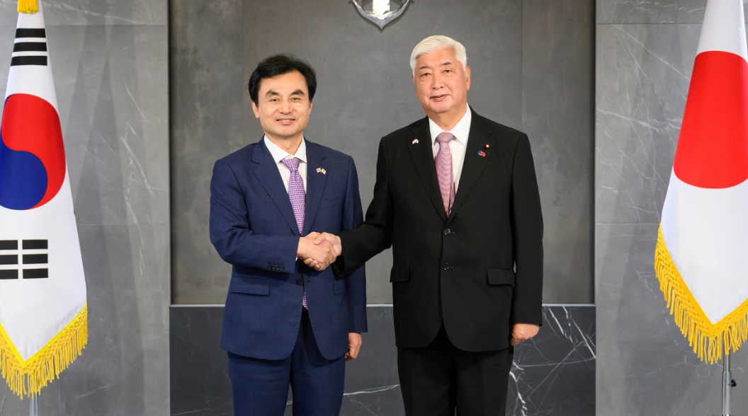 South Korea, Japan defense ministers explore tech cooperation