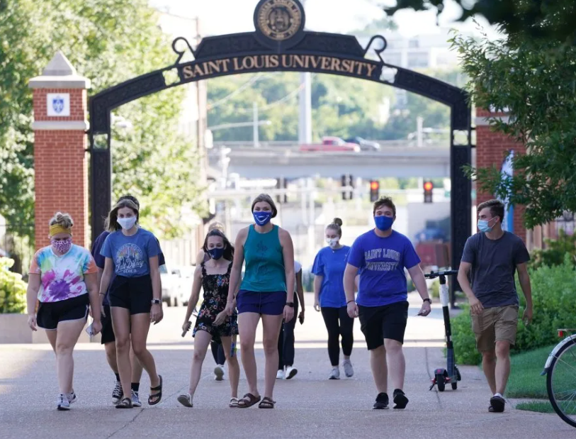 US Colleges Report 17% Drop in New International Student Enrollments This Fall