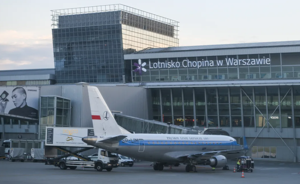 Poland Shuts Airports After Massive Russian Drone Barrage on Ukraine