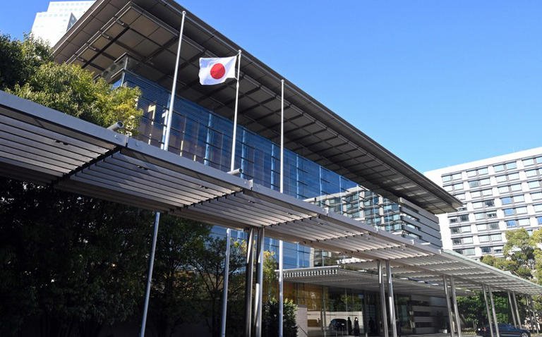 Japan Plans to Cap Foreign Workforce at 1.23 Million Across 19 Sectors