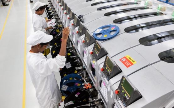 Foxconn Karnataka Plant Sparks Political Credit War