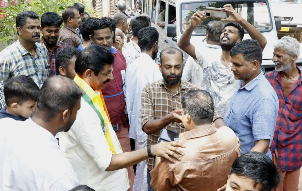 Kerala Christmas Carol Attack in Palakkad Sparks Political Row