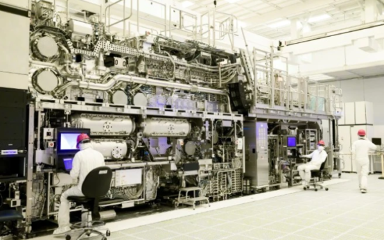 China Eyes Mastery of EUV Lithography to Boost AI Chip Ambitions, Analysts Say