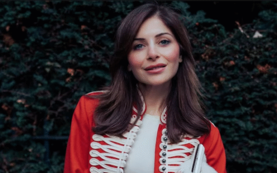 Singer Kanika Kapoor grabbed on stage at Meghalaya fest, raises safety outrage