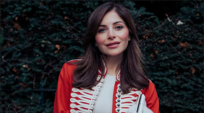 Singer Kanika Kapoor grabbed on stage at Meghalaya fest, raises safety outrage