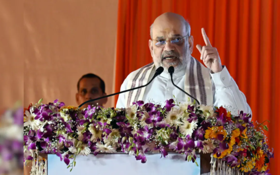 Amit Shah vs Rahul Gandhi Heated Face-Off in Lok Sabha Over ‘Vote Chori’ Remark Sparks Uproar