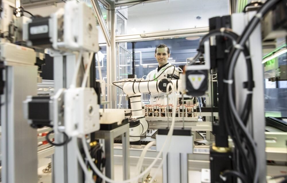 MindRank Advances China's First AI-Assisted Drug to Phase 3 Trials, Slashes R&D Costs by 60%