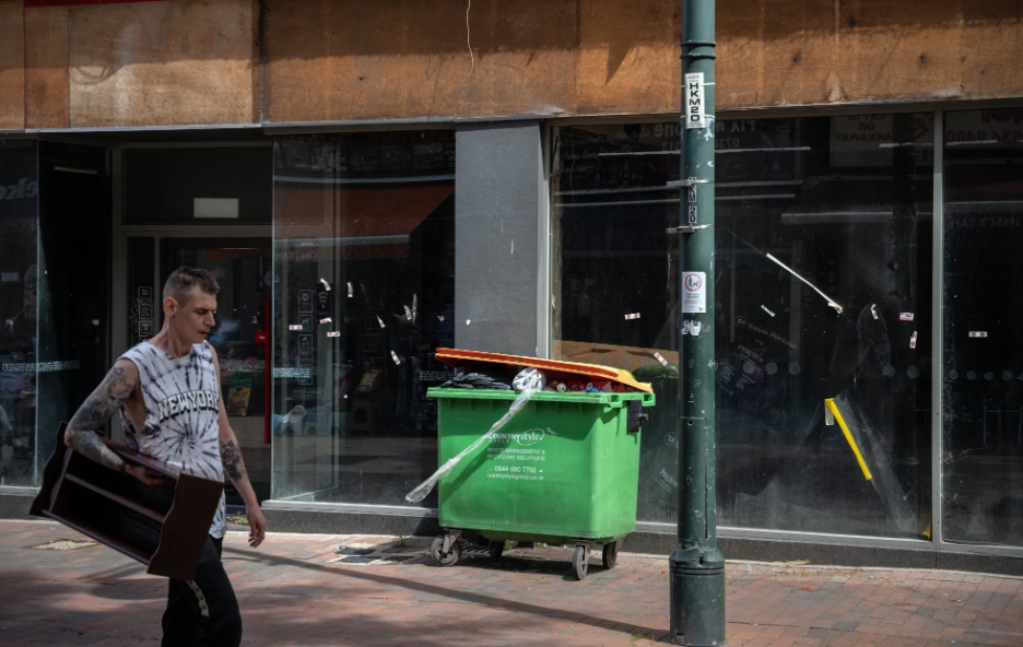 UK Faces 'Zombie Apocalypse' as High Costs Threaten Low-Productivity Firms in 2026