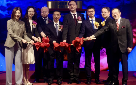 Chinese AI Start-Up MiniMax Shines in Strong Hong Kong IPO Debut